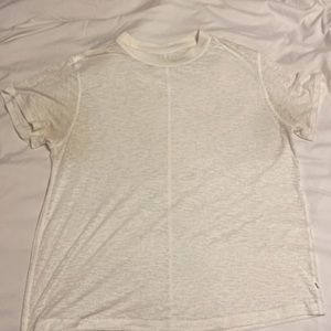 lululemon top. size 6. worn a couple of times